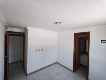 Apartamento à Venda em Manaíra | Amplo, 3 Suítes e 2 Vagas de Garagem