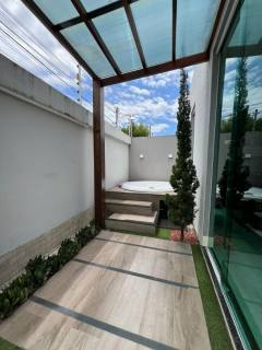 Casa com 3 Suítes Próx. ao GBarbosa Hiper Sul