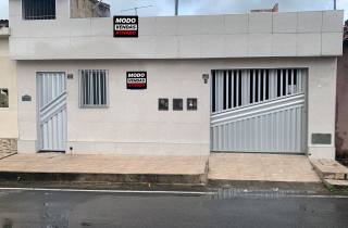 Casa no Eduardo Gomes