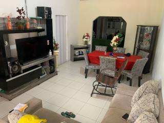 Casa no Eduardo Gomes