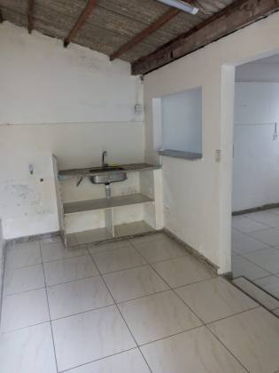CASA NO EDUARDO GOMES