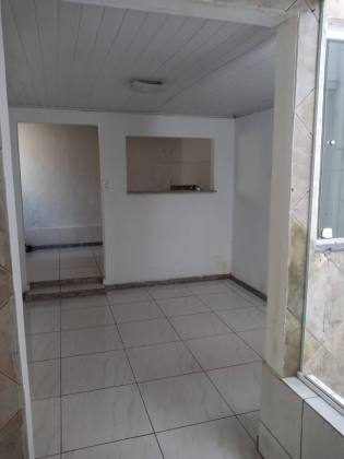 CASA NO EDUARDO GOMES