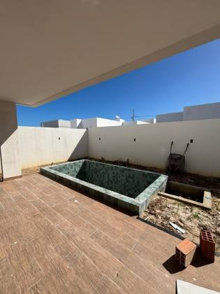 CASA NO CONDOMÍNIO SOL E PRAIA