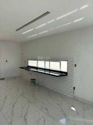 CASA NO CONDOMÍNIO SOL E PRAIA