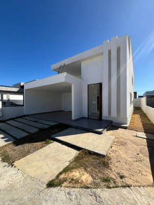 CASA NO CONDOMÍNIO SOL E PRAIA
