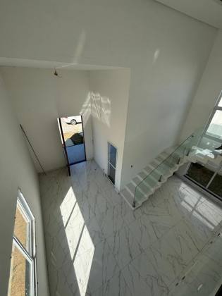 CASA NO CONDOMÍNIO SOL E PRAIA