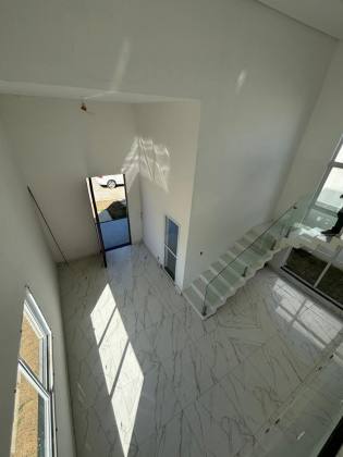 CASA NO CONDOMÍNIO SOL E PRAIA
