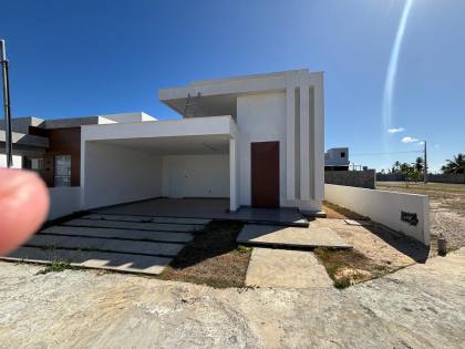 CASA NO CONDOMÍNIO SOL E PRAIA