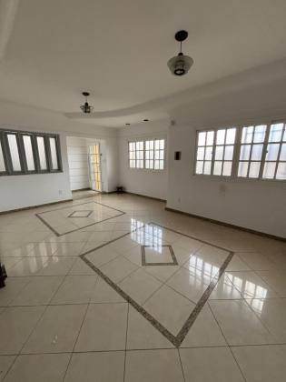 CASA RUA PÚBLICA NO GRAGERU