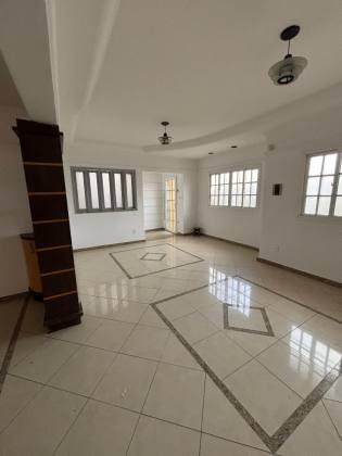 CASA RUA PÚBLICA NO GRAGERU