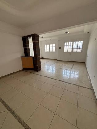 CASA RUA PÚBLICA NO GRAGERU