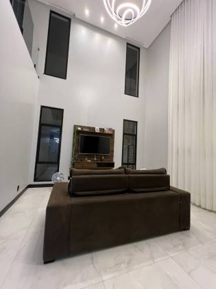 CASA NO SOL E PRAIA
