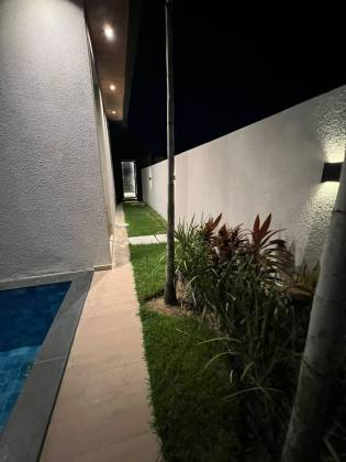 CASA NO SOL E PRAIA