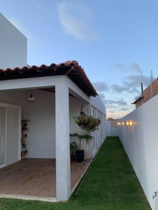 CASA EM ALPHAVILLE SERGIPE