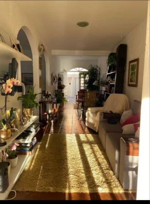 CASA EM RUA PÚBLICA - JARDINS