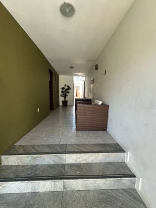CASA EM RUA PÚBLICA - SUÍSSA