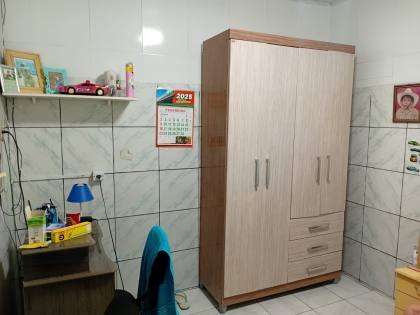 CASA EM RUA PÚBLICA - CIDADE NOVA