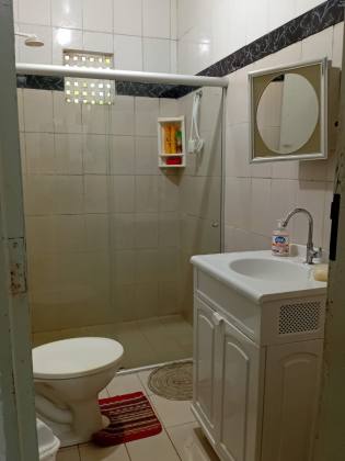CASA EM RUA PÚBLICA - CIDADE NOVA