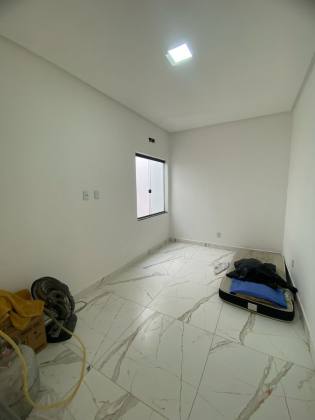 CASA EM LUAR DA BARRA