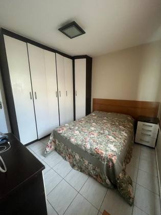 CASA EM CONDOMÍNIO VIA MARES