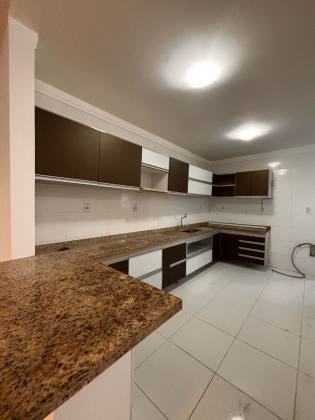 CASA EM CONDOMÍNIO NA ARUANA