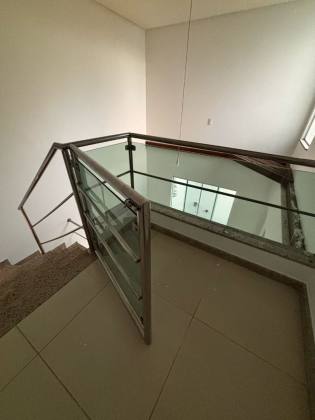 CASA EM CONDOMÍNIO NA ARUANA
