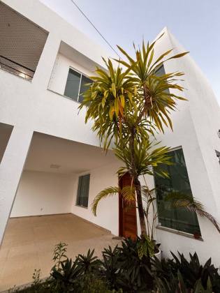 CASA EM CONDOMÍNIO NA ARUANA