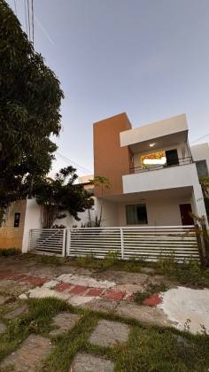 CASA EM CONDOMÍNIO NA ARUANA