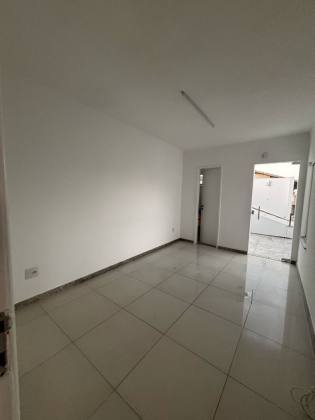 CASA EM CONDOMÍNIO NA ARUANA
