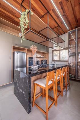 CASA EM RESIDENCIAL ÁGUAS CLARAS