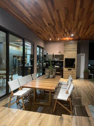 CASA EM RESIDENCIAL ÁGUAS CLARAS