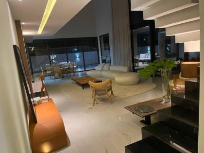 CASA EM RESIDENCIAL ÁGUAS CLARAS