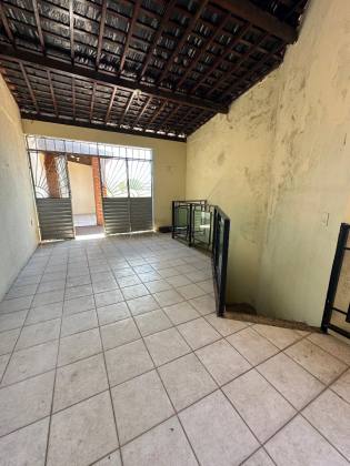 CASA NO SANTO ANTÔNIO
