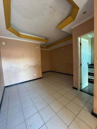 CASA NO SANTO ANTÔNIO