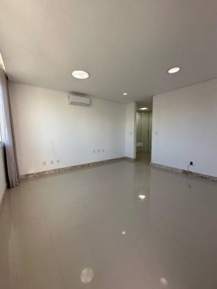 CASA EM CONDOMÍNIO RAVINES