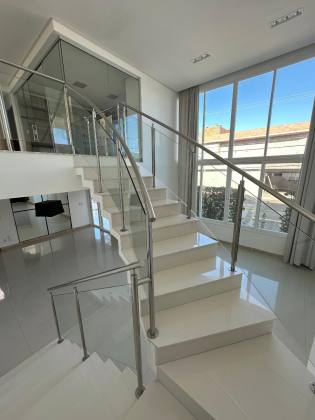 CASA EM CONDOMÍNIO RAVINES