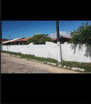 CASA EM RUA PÚBLICA - ATALAIA NOVA