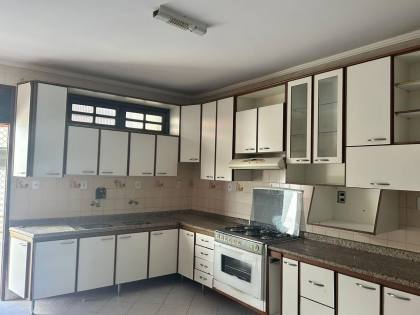CASA EM RUA PÚBLICA - SUÍSSA