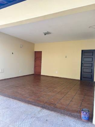 CASA EM RUA PÚBLICA - SUÍSSA