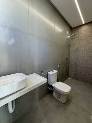 CASA TÉRREA CONTEMPORÂNEA - SOL E PRAIA