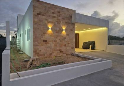 Casa no Padang Beach