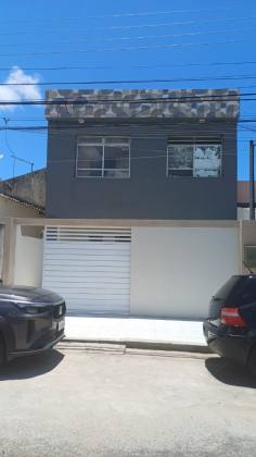 CASA DE ANDAR EM RUA PÚBLICA -  BAIRRO SUÍSSA