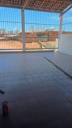 CASA DE ANDAR EM RUA PÚBLICA -  BAIRRO SUÍSSA
