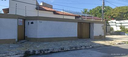 Casa na Coroa do Meio - próximo a Orla