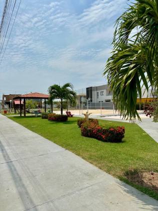 CONDOMÍNIO PRAIAS DO SUL III