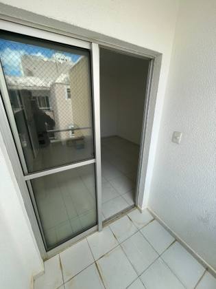 RESIDENCIAL VIA SOLARES
