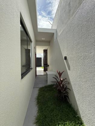 CASA EM LUAR DA BARRA