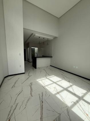 CASA EM LUAR DA BARRA