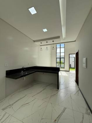 CASA EM LUAR DA BARRA