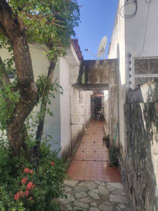 CASA EM RUA PÚBLICA - SUÍSSA